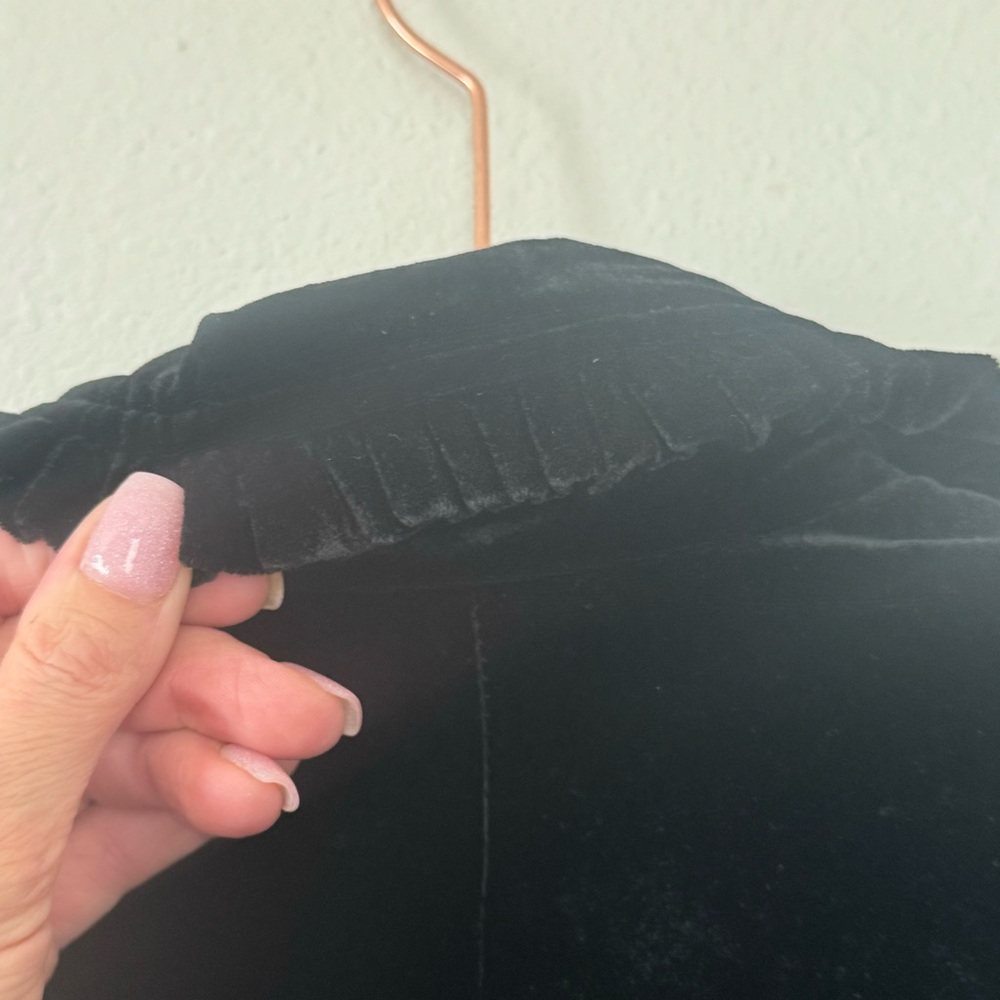 Black Velvet Victorian Blazer Ruffle Detail Trim Goth Size S Small - Picture 7 of 10
